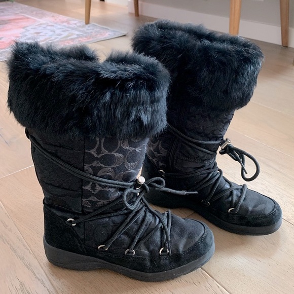*Vintage* Coach Womens Black Winter Snow Boots with Patchwork Print, Fur, Suede - Picture 2 of 13